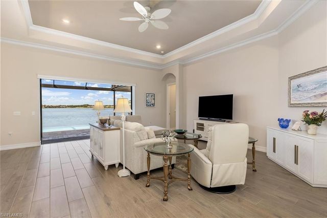 553 Maraviya BLVD, Nokomis, FL 34275