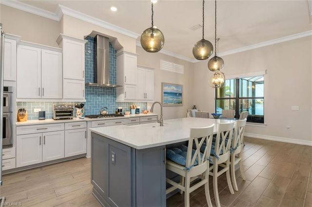 553 Maraviya BLVD, Nokomis, FL 34275