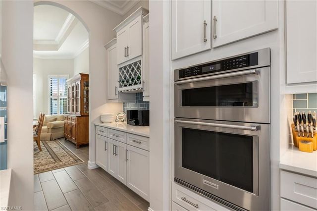 553 Maraviya BLVD, Nokomis, FL 34275