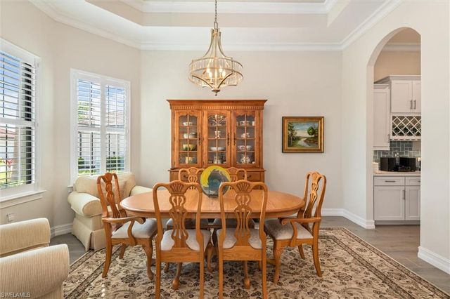 553 Maraviya BLVD, Nokomis, FL 34275