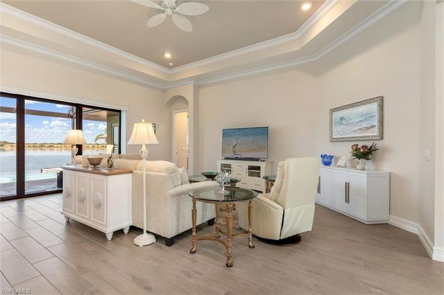 553 Maraviya BLVD, Nokomis, FL 34275