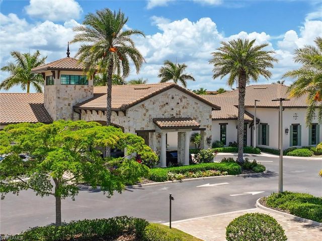 553 Maraviya BLVD, Nokomis, FL 34275