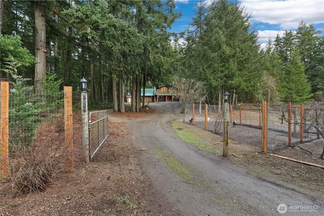 7217 NW Scomanov Lane, Olalla, WA 98359