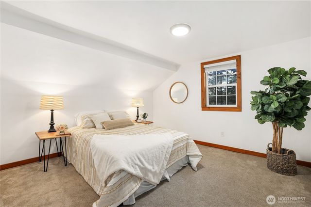 7217 NW Scomanov Lane, Olalla, WA 98359