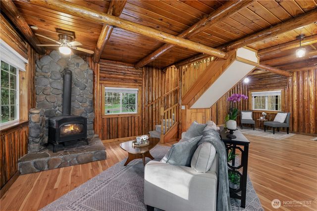 7217 NW Scomanov Lane, Olalla, WA 98359