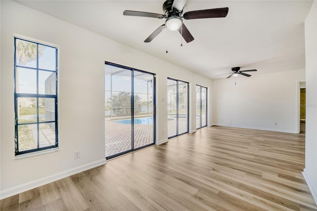 Image 13 of property listing at 2627 TALON COURT, Orlando, FL 32837
