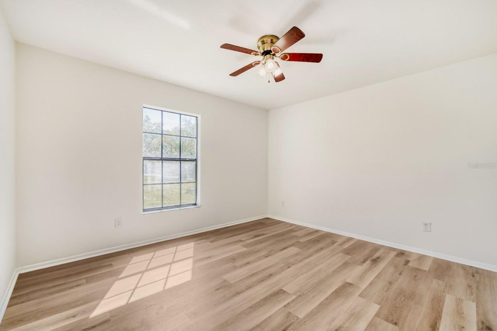 Image 19 of property listing at 2627 TALON COURT, Orlando, FL 32837
