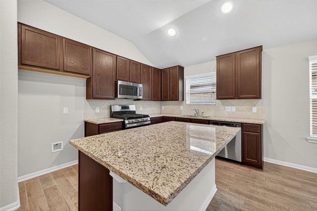 11643 Colossal Oak Drive, Houston, TX 77066