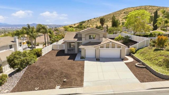 9910 Mollie Lane, Santee, CA 92071