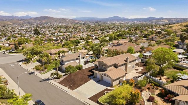 9910 Mollie Lane, Santee, CA 92071