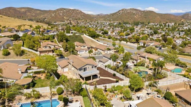9910 Mollie Lane, Santee, CA 92071