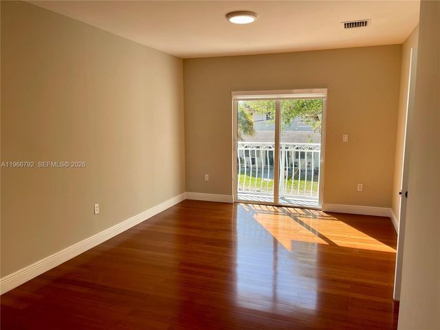 3191 Ohio St, Miami, FL 33133