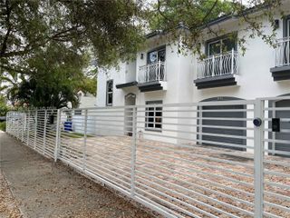 3191 Ohio St, Miami, FL 33133