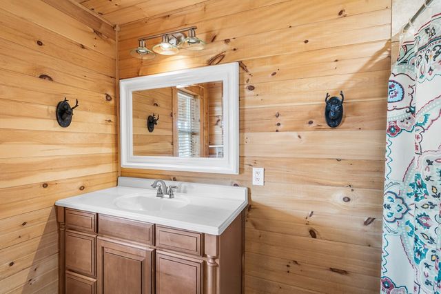 337 Fires Creek Road, Hayesville, NC 28904