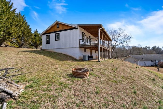 337 Fires Creek Road, Hayesville, NC 28904