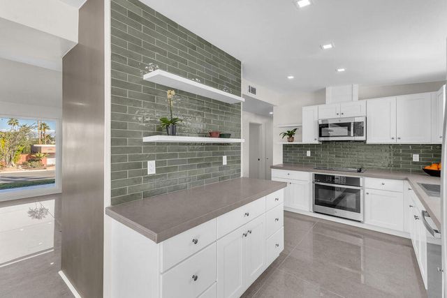 73183 Willow Street, Palm Desert, CA 92260