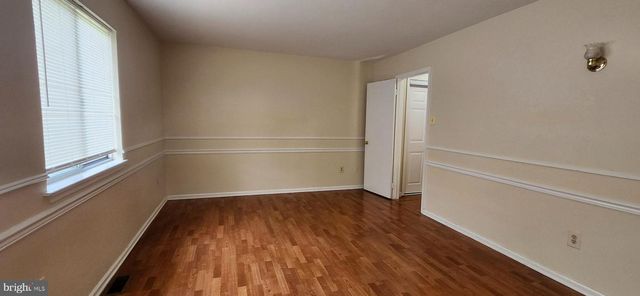82 CHATHAM CT, East Windsor, NJ 08520