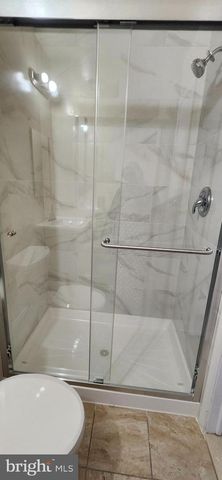 82 CHATHAM CT, East Windsor, NJ 08520