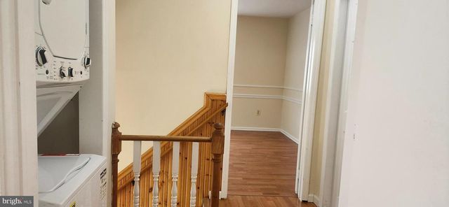82 CHATHAM CT, East Windsor, NJ 08520