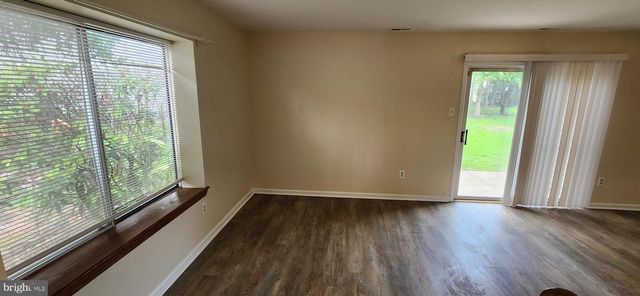 82 CHATHAM CT, East Windsor, NJ 08520
