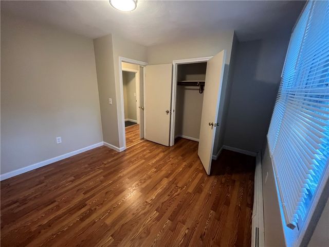 39 Sachem Road, East Providence, RI 02915