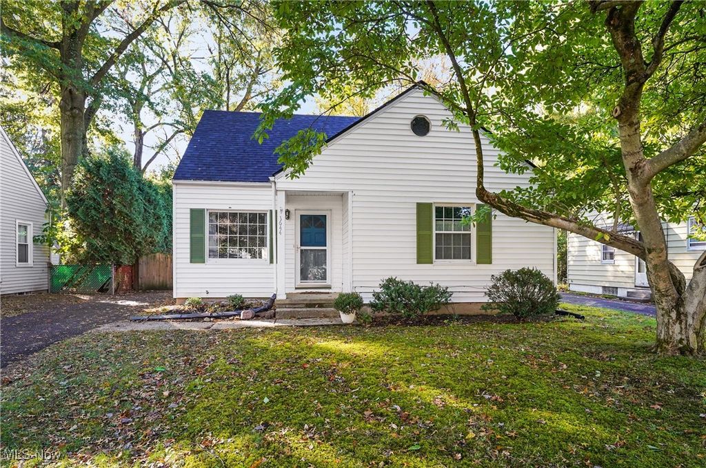 1644 Idlewood Avenue, Akron, OH 44313