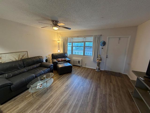 107 Prescott E, Deerfield Beach, FL 33442
