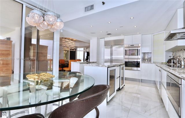 3000 Island Boulevard 1603, Aventura, FL 33160