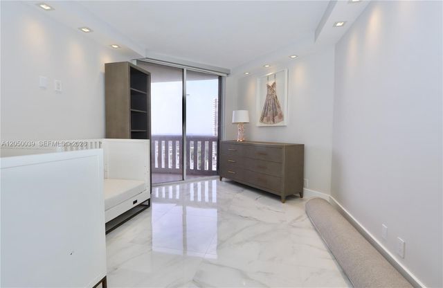 3000 Island Boulevard 1603, Aventura, FL 33160