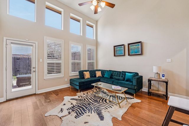 2210 Onion Creek PKWY 1104, Austin, TX 78747