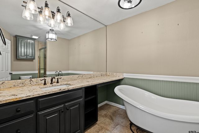 5066 Bob O Link Rd, Gilmer, TX 75645