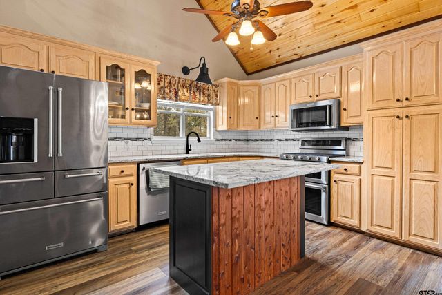 5066 Bob O Link Rd, Gilmer, TX 75645