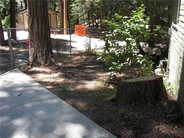 1101 Big Tree, Crestline, CA 92325