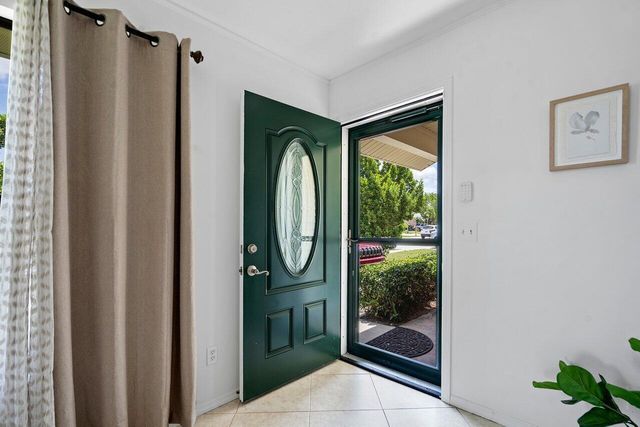 1369 Riverside Circle, Wellington, FL 33414