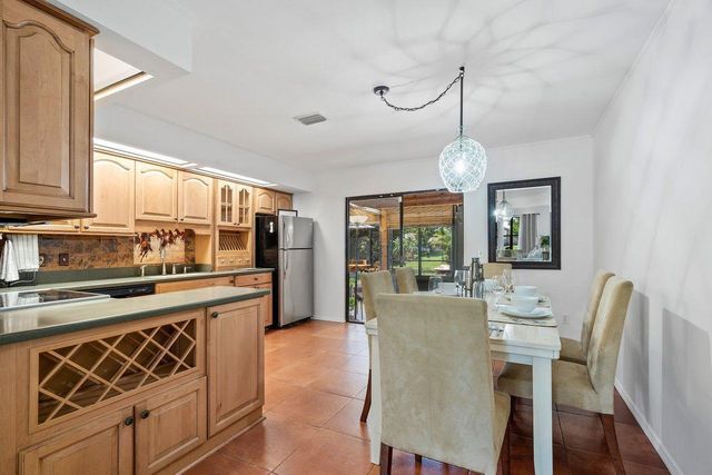 1369 Riverside Circle, Wellington, FL 33414