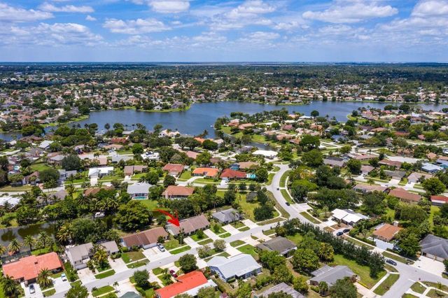 1369 Riverside Circle, Wellington, FL 33414