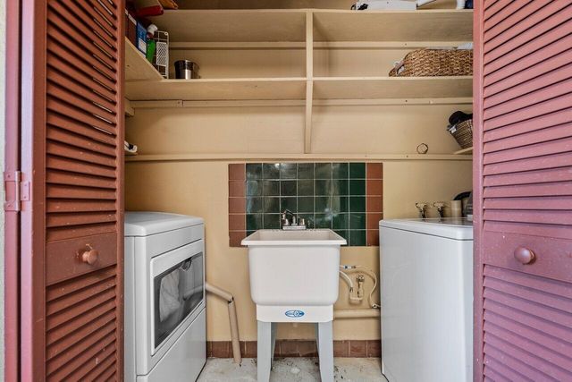 1369 Riverside Circle, Wellington, FL 33414