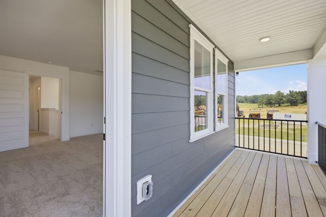 766 Caddy Xing, Columbia, TN 38401