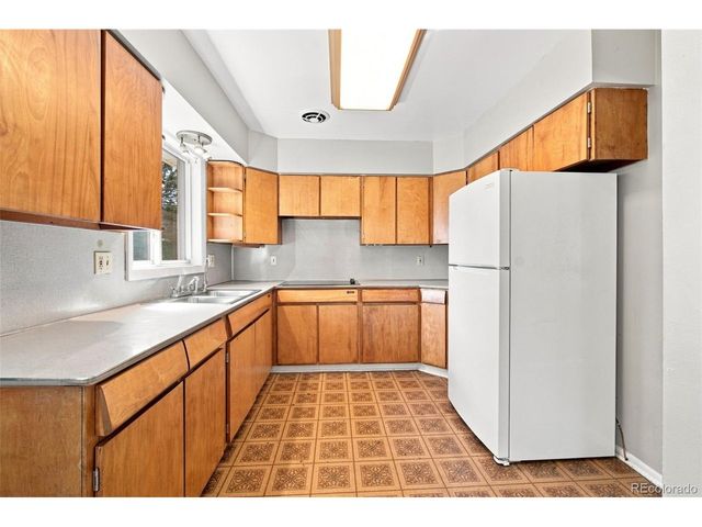 3250 Santa Anita Dr, Englewood, CO 80110