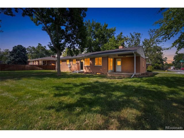 3250 Santa Anita Dr, Englewood, CO 80110