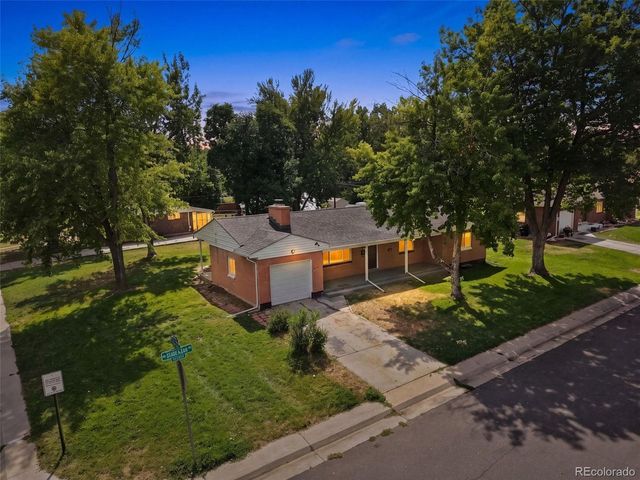3250 Santa Anita Dr, Englewood, CO 80110