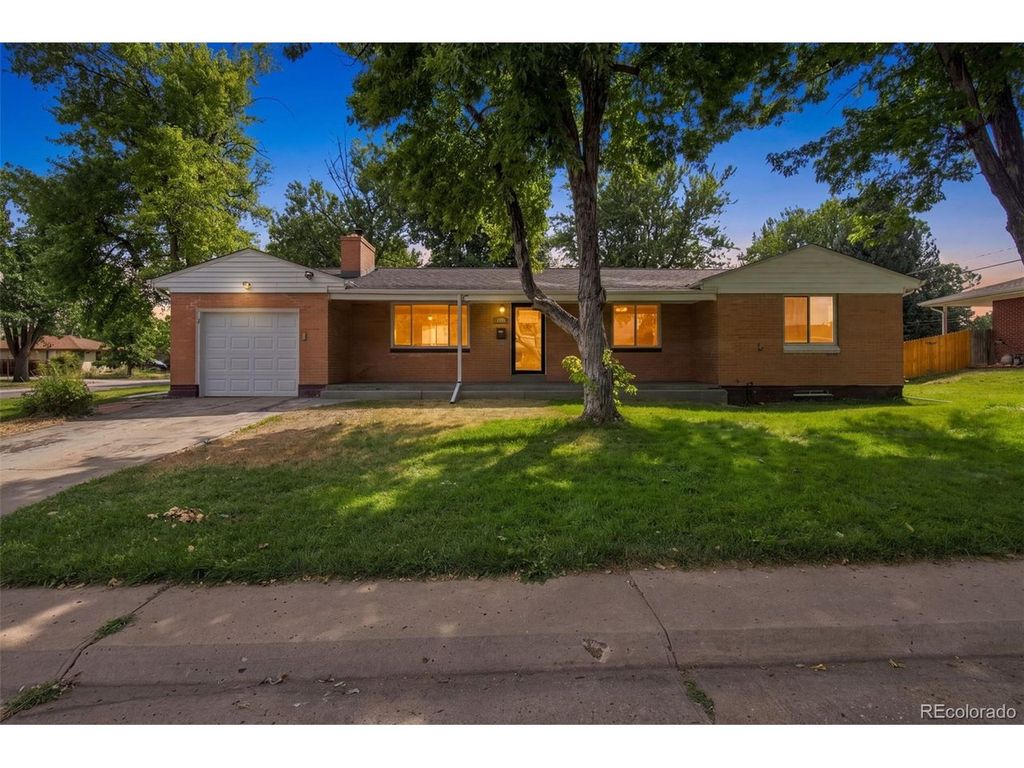3250 Santa Anita Dr, Englewood, CO 80110