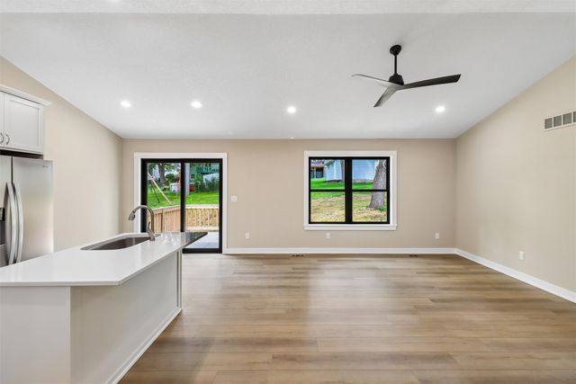 111 Elm Street, De Soto, IA 50069