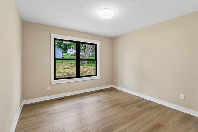 111 Elm Street, De Soto, IA 50069