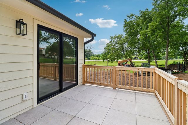 111 Elm Street, De Soto, IA 50069