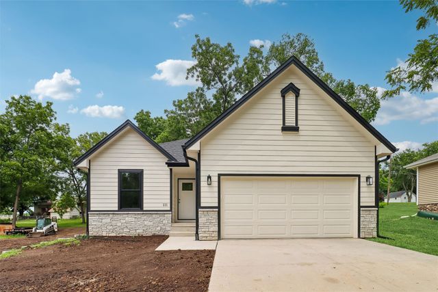 111 Elm Street, De Soto, IA 50069