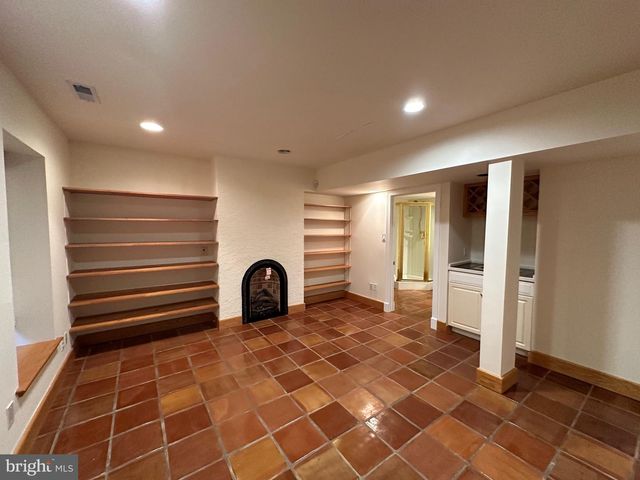 5509 THORNBUSH CT, Bethesda, MD 20814