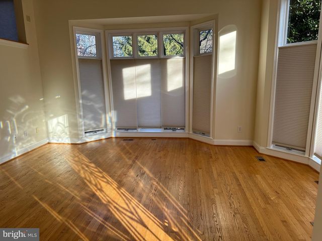 5509 THORNBUSH CT, Bethesda, MD 20814