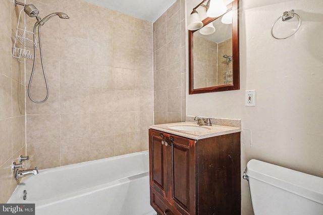 1214 FOX RUN PL, Woodbridge, VA 22191