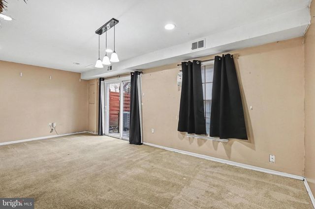 1214 FOX RUN PL, Woodbridge, VA 22191